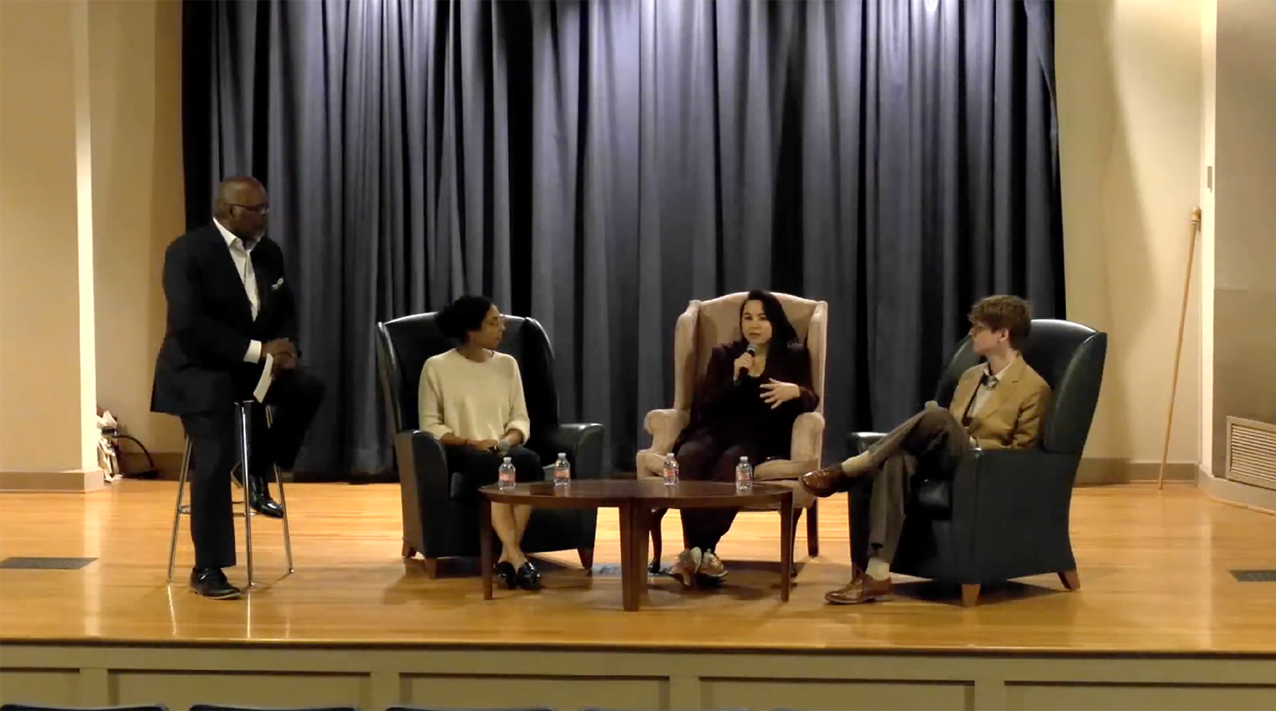 Journalism in an Age of Falling Trust and Failing Institutions panel