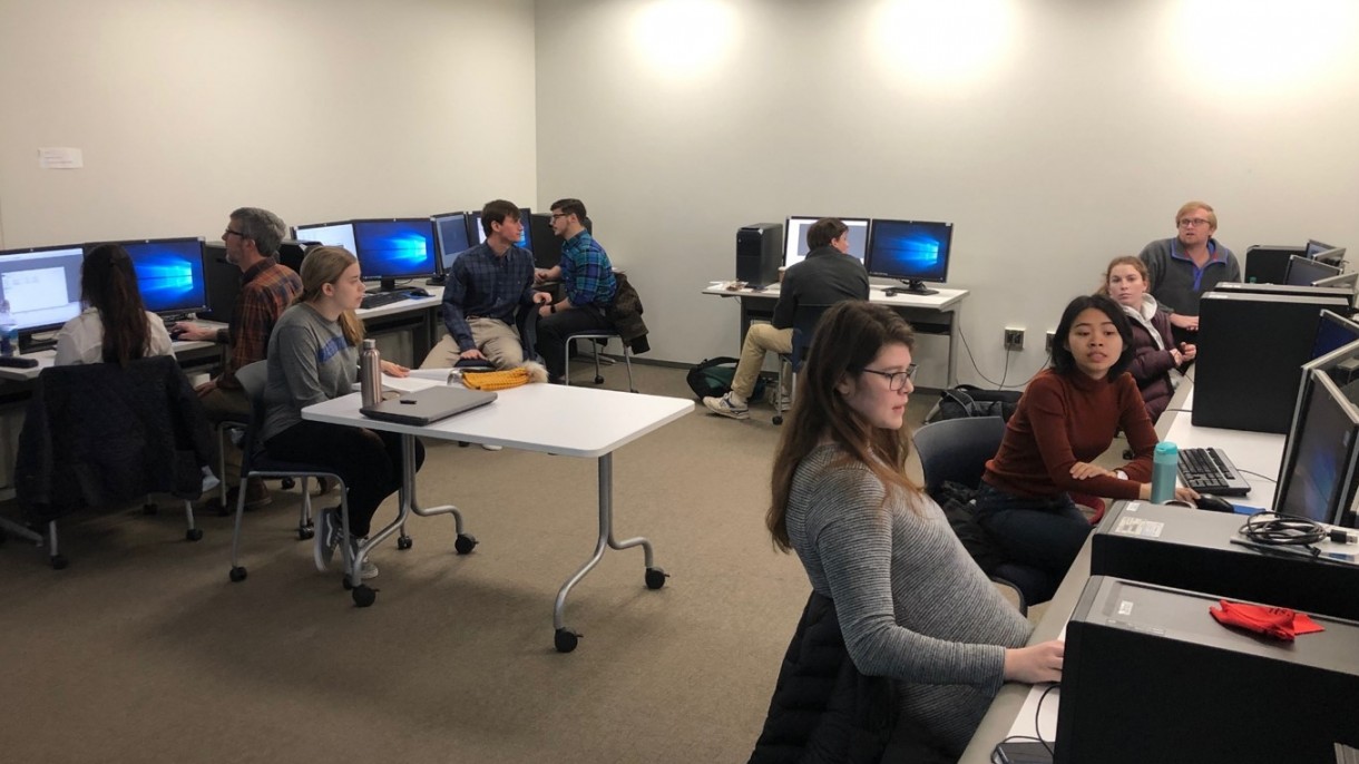 Image of students in computer lab