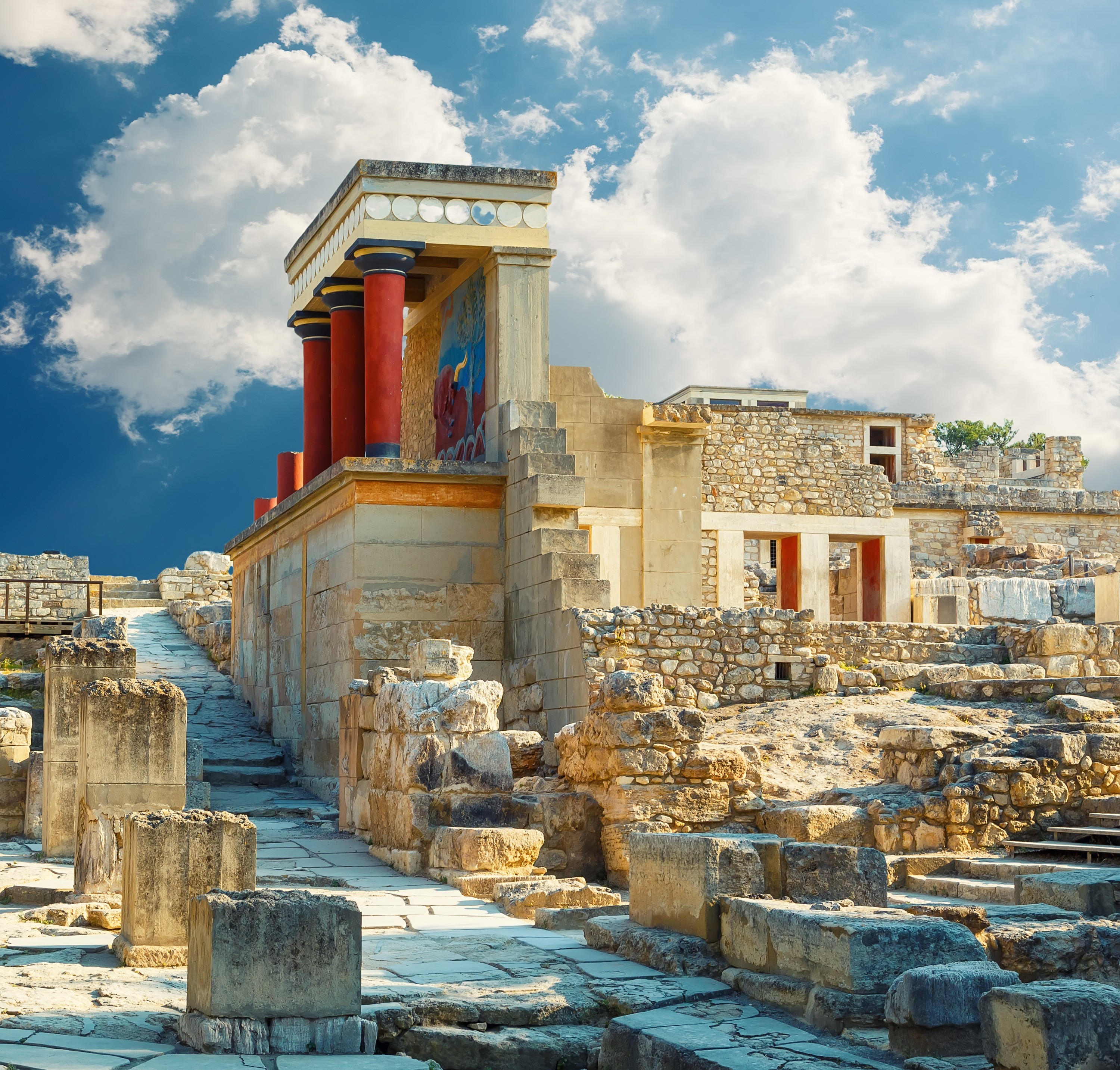 Image of Knossos Palace promoting Sicily to Athens travel program