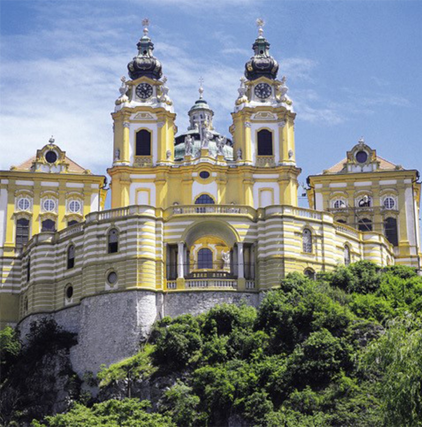 Image of the Melk Abbey promoting the Vienna Getaway travel program