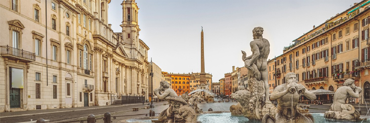 Image of a piazza in Rome. 